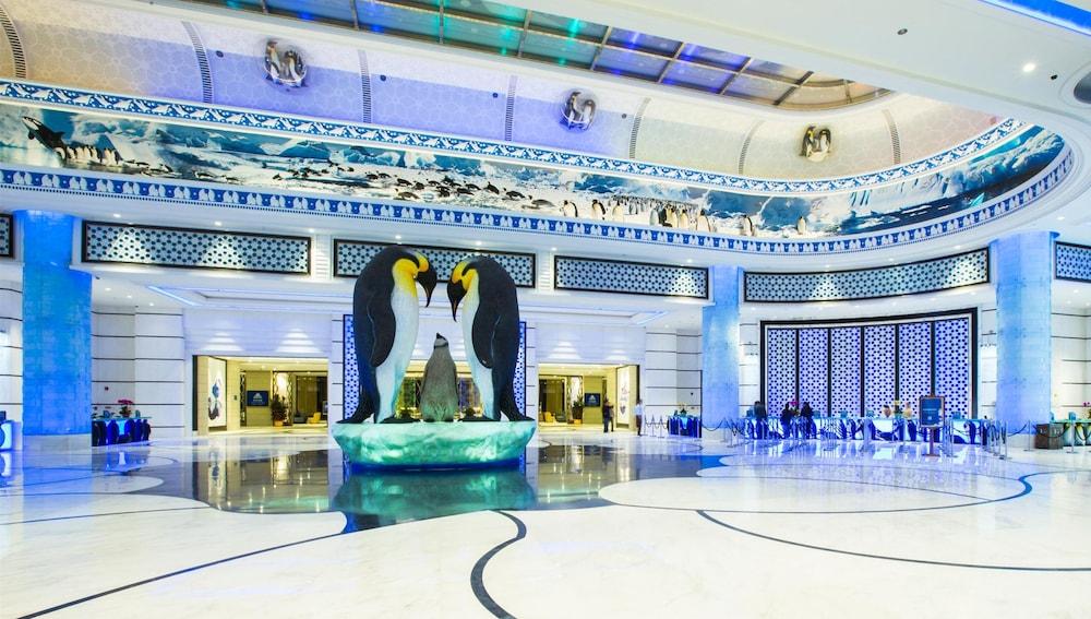 Chimelong Penguin Hotel - Lobby