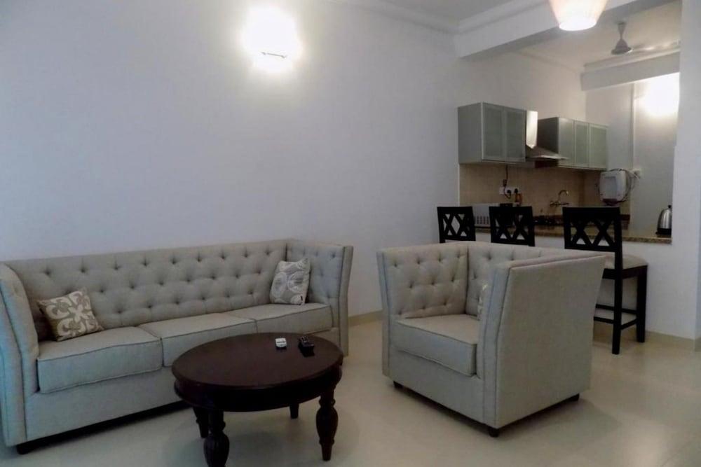 GuestHouser 2 BHK Apartment - 0b7b - Lobby Sitting Area