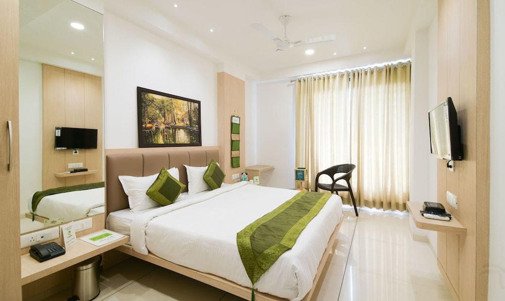Treebo Avadh Residency - Featured Image