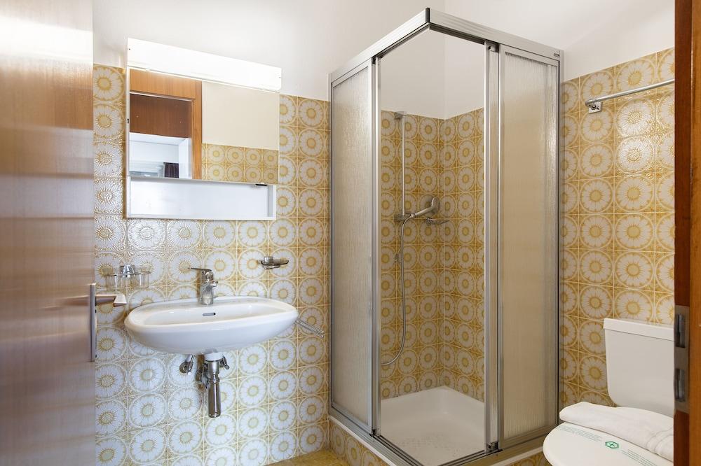 Solemonte - Bathroom