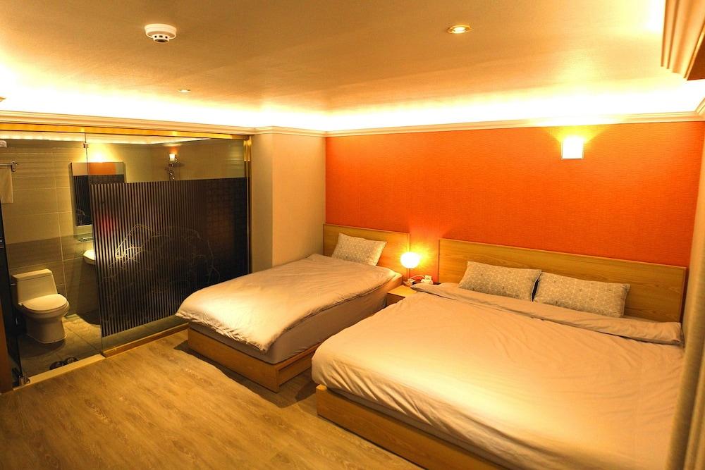 Sejong Hotel - Room