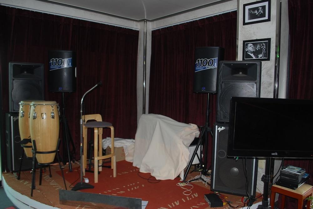 U-do Olle Pension - Karaoke Room