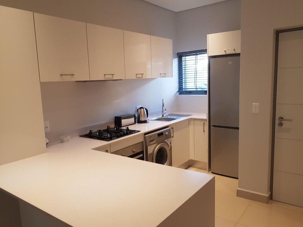 Sandton Executive Suites on Daisy - Private kitchen
