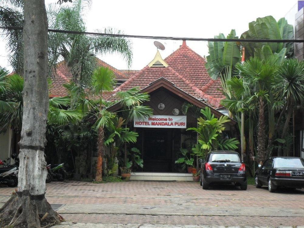 Mandala Puri Malang - Featured Image