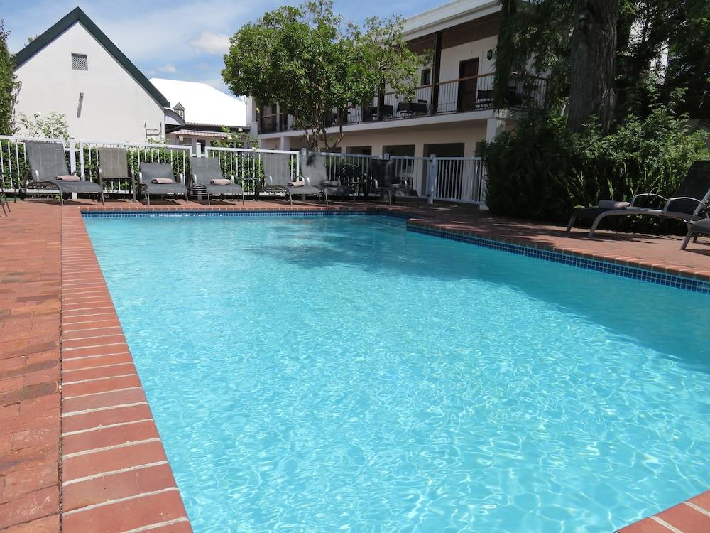 Fynbos Villa Guest House - Outdoor Pool