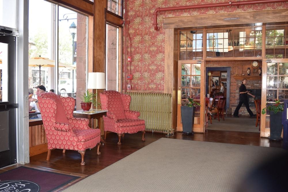 Weatherford Hotel - Lobby Sitting Area