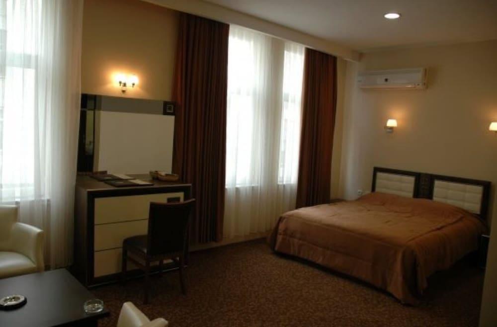 Grand Adanus Hotel - Room
