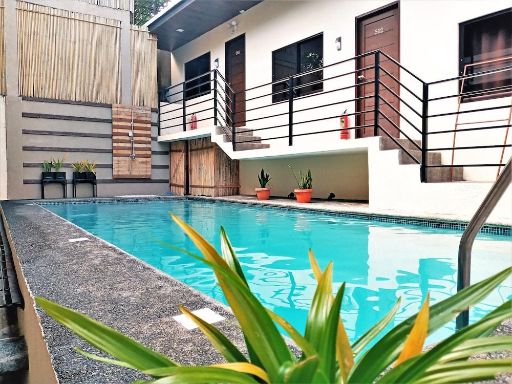 Vela Terraces Hotel - Outdoor Pool