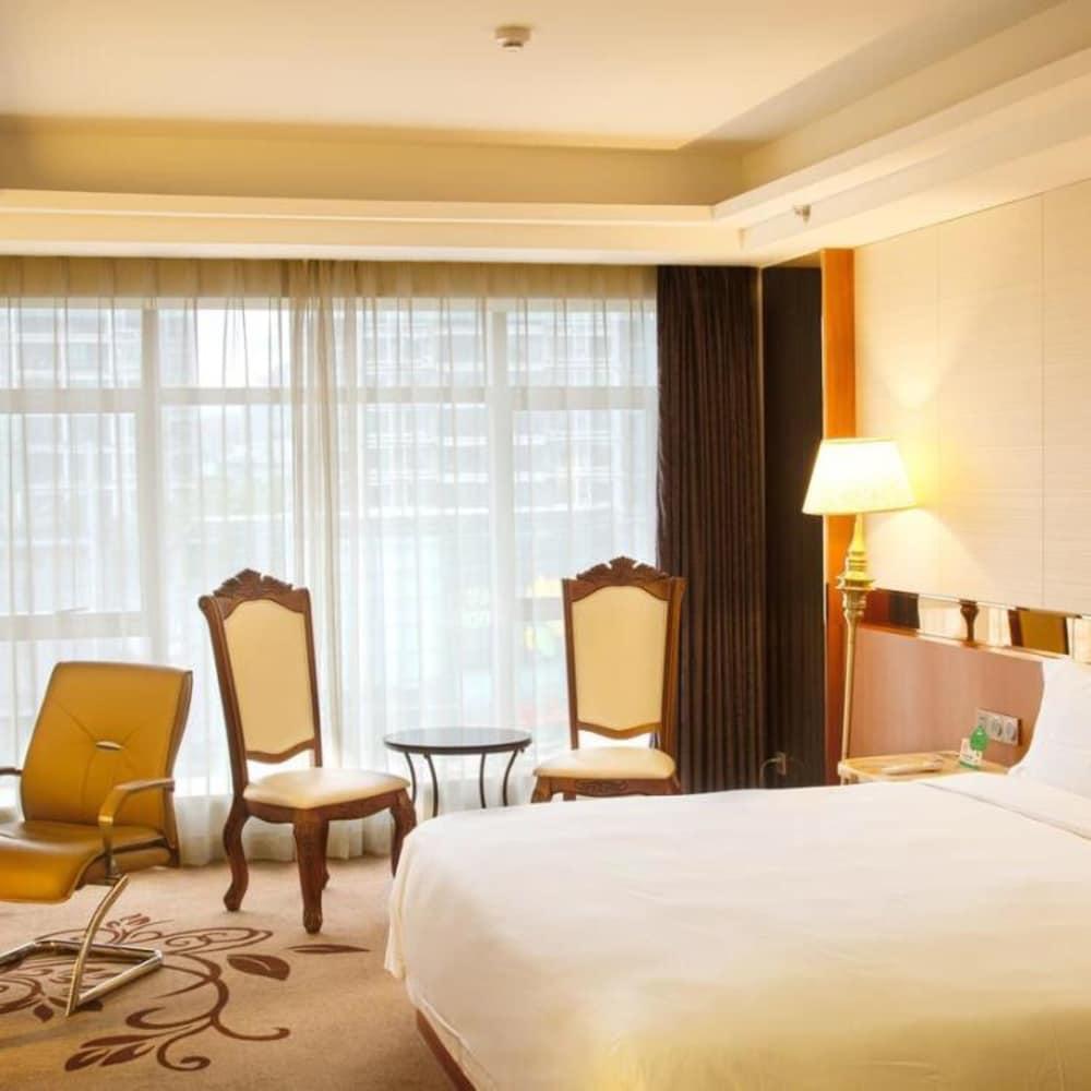 Zhuhai Asian Star Hotel - Room