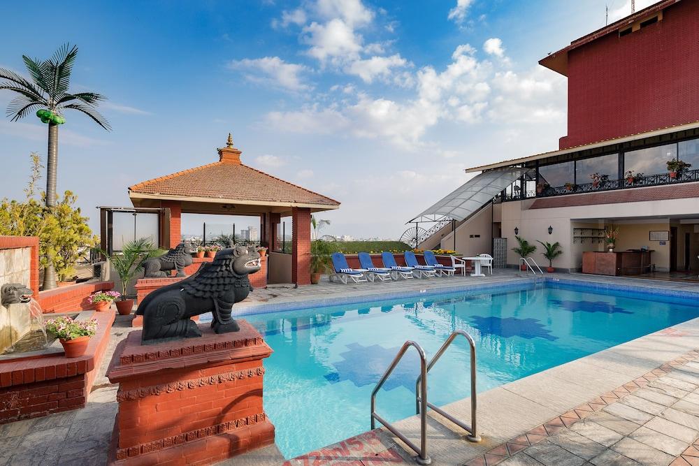 Radisson Hotel Kathmandu - Rooftop Pool