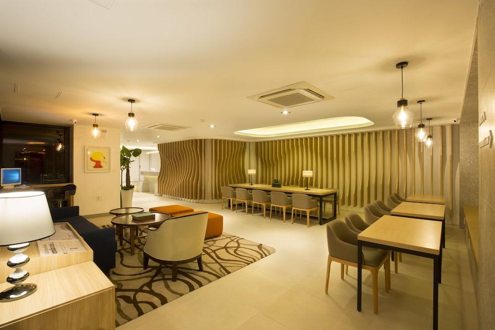 Hotel Forêt Premier Haeundae - Lobby Sitting Area