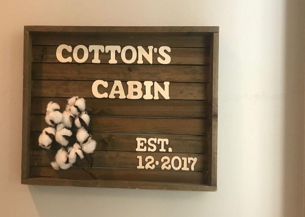 Cotton`s Cabin - Interior