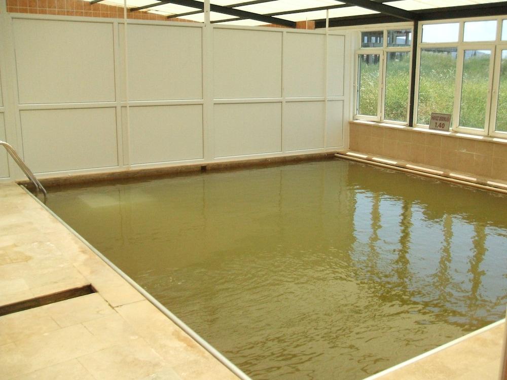 سمدان ثيرمال هوتل - Indoor Pool