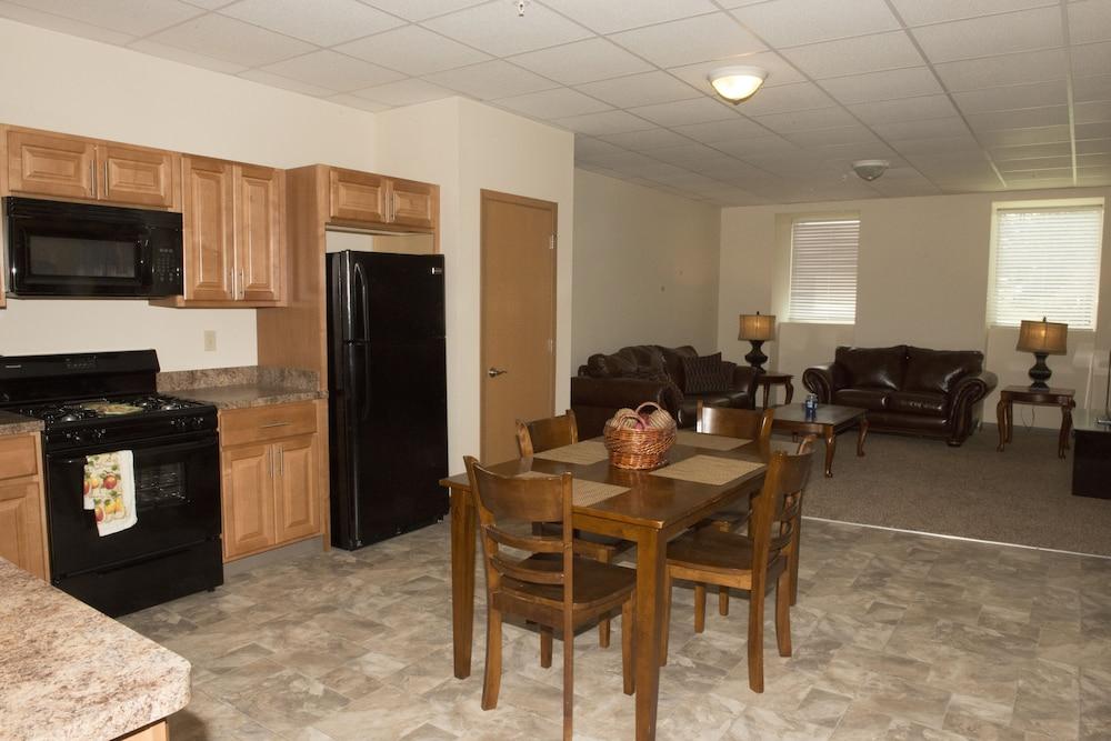 Bridges Inn & Extended Stay Suites - Private kitchen