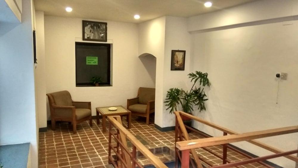 Hotel Heranya - Interior