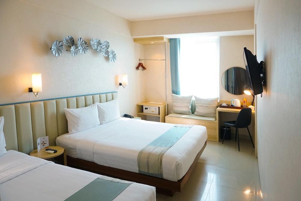Solaris Hotel Malang - Room