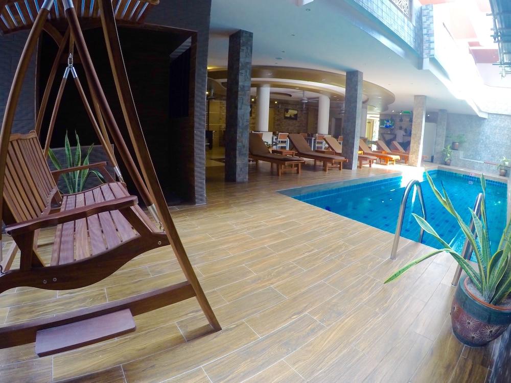 Triton Beach Hotel & Spa - Indoor Pool