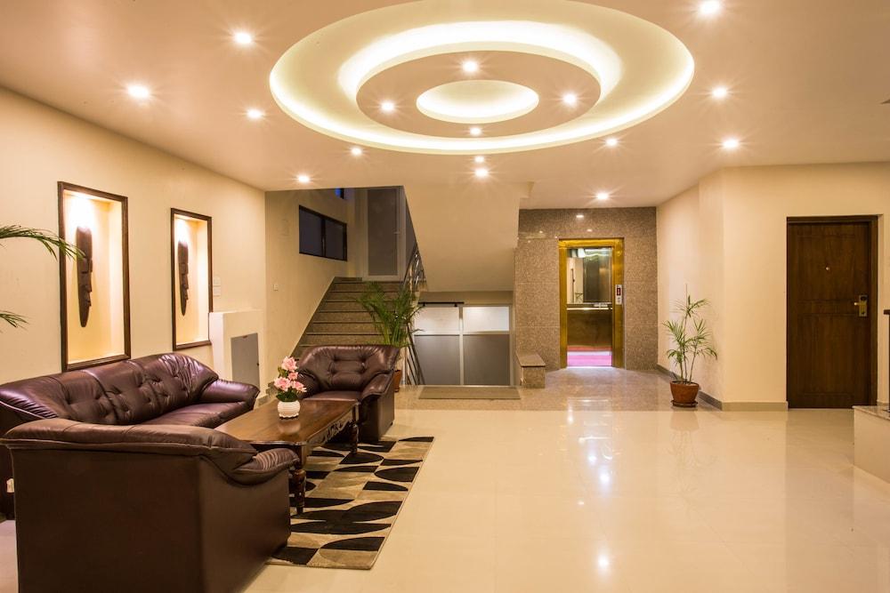 Yatri Suites and Spa, Kathmandu - Lobby Sitting Area