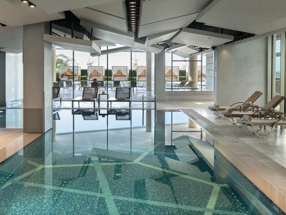 Crowne Plaza Istanbul Florya, an IHG Hotel - Indoor Pool