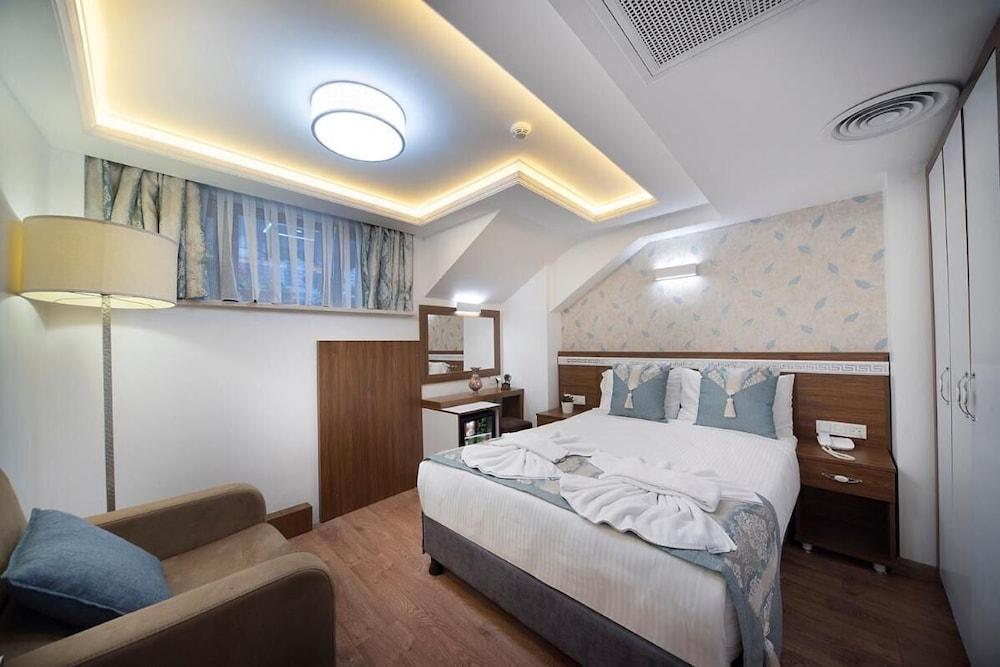 Lika Hotel - Comfortable Double Room in Istanbul - Featured Image