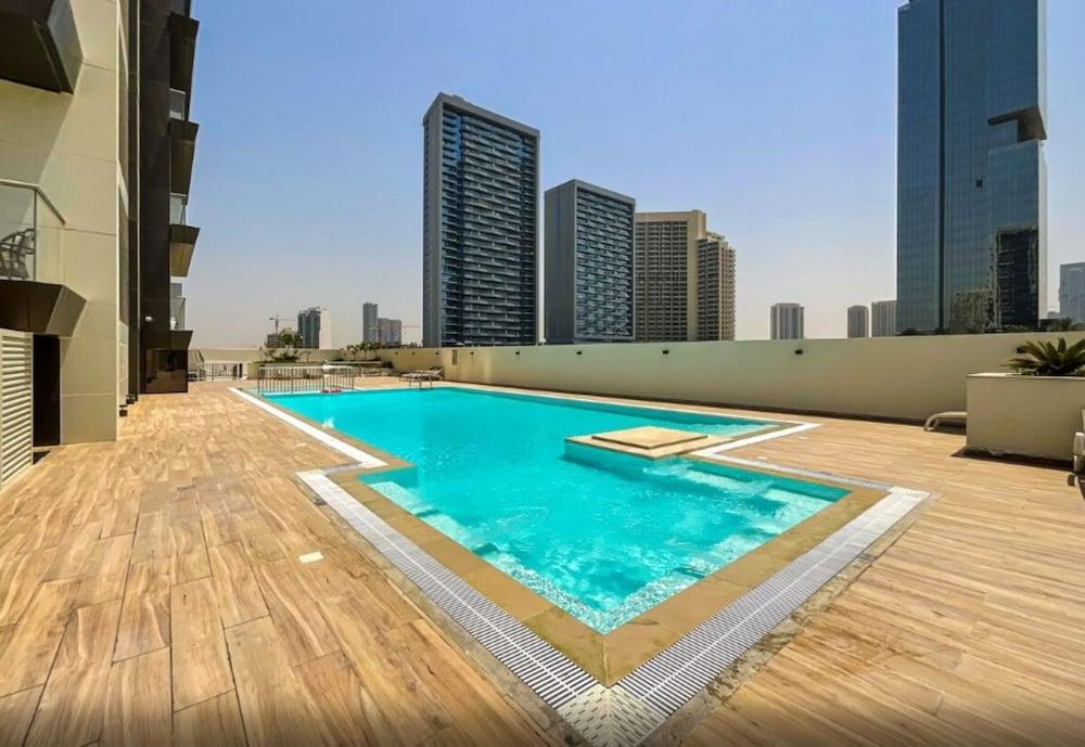 Elegant Fully Furnished Studio-Park View - Outdoor Pool