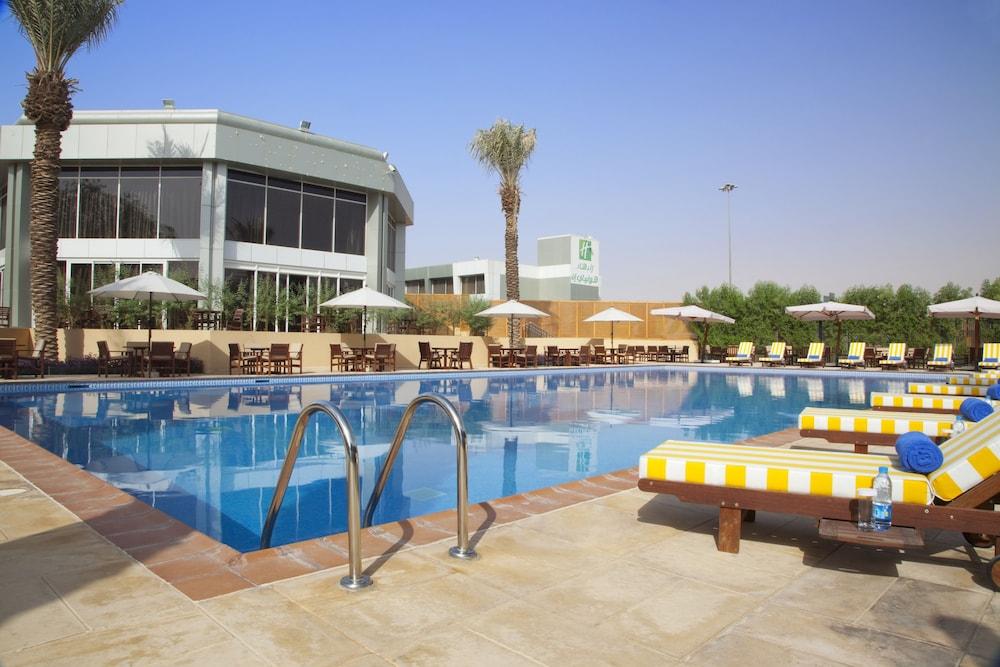 هوليداي إن الرياض ازدهار، أحد فنادق آي إتش جي - Outdoor Pool