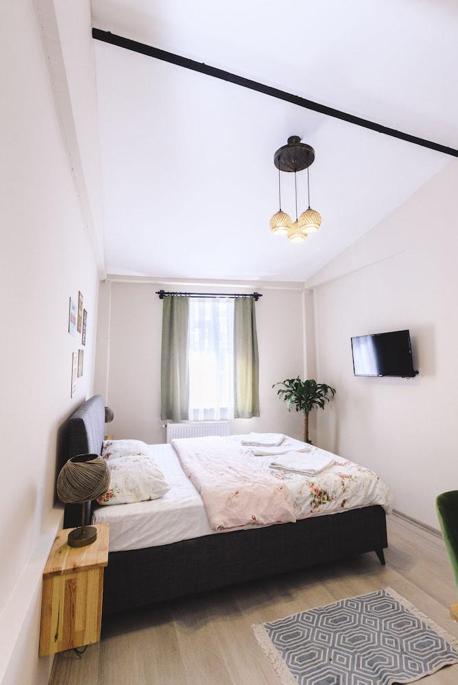 Fully Equipped Room at taksim - Room