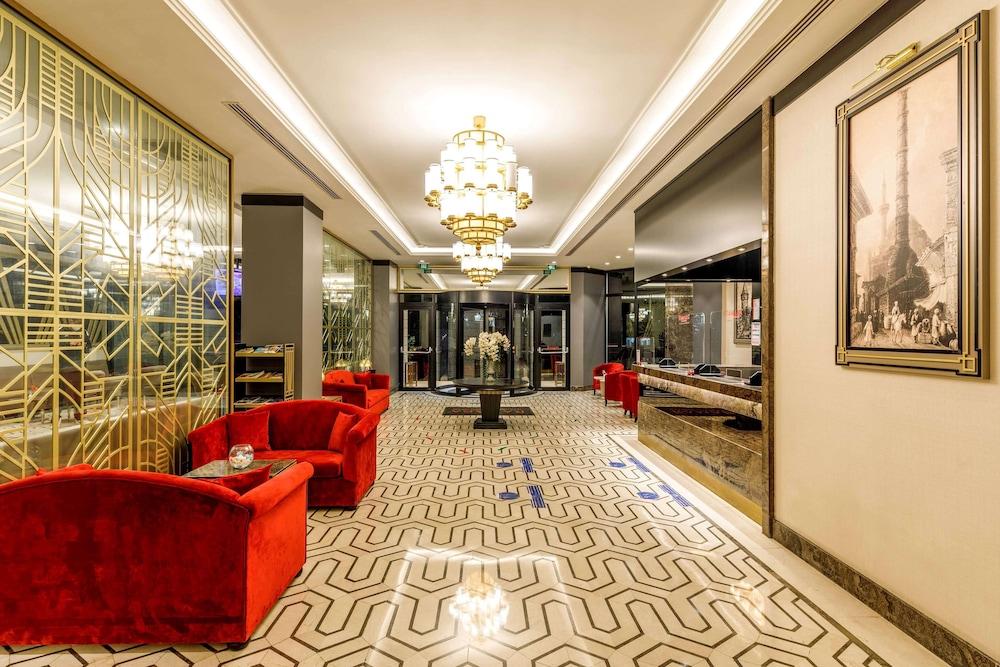 Ramada by Wyndham Istanbul Golden Horn - Lobby