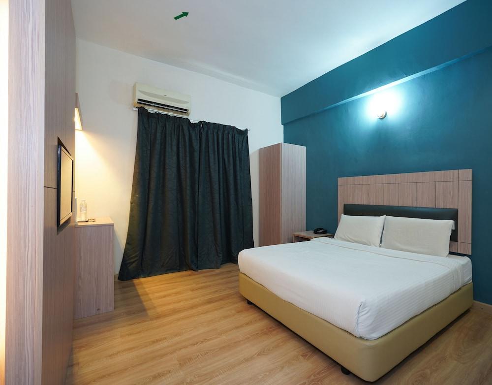 Sri Mutiara Hotel - Featured Image