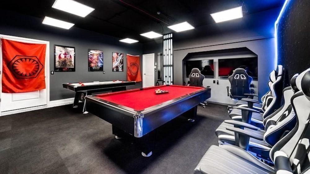 9BR Pool Home in ChampionsGate MVD - Game Room