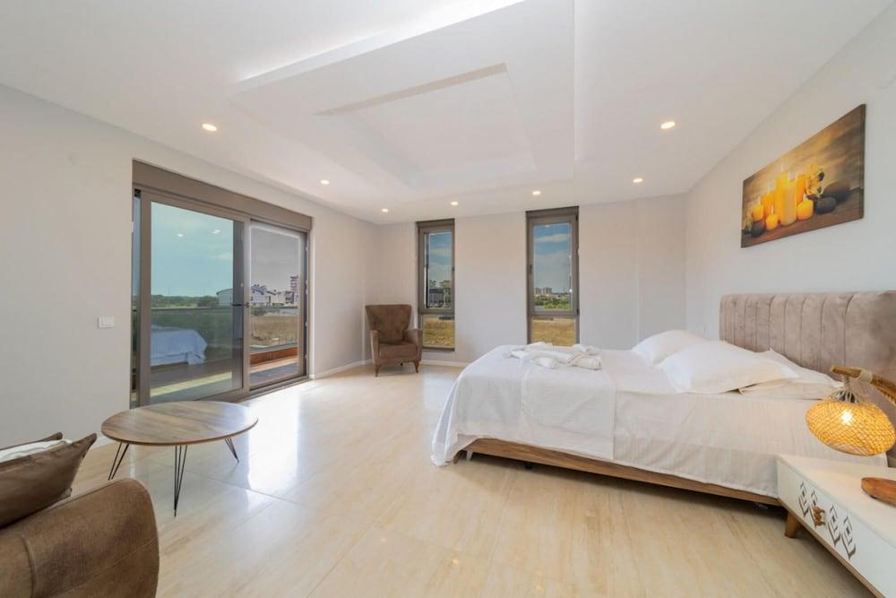 Luxury Villa With Private Pool Close to Lara Beach - Room