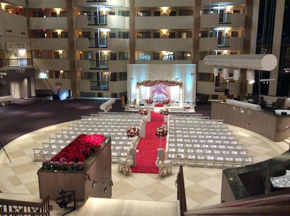 Hilton Washington DC/Rockville Hotel & Executive Meeting Ctr - Lobby