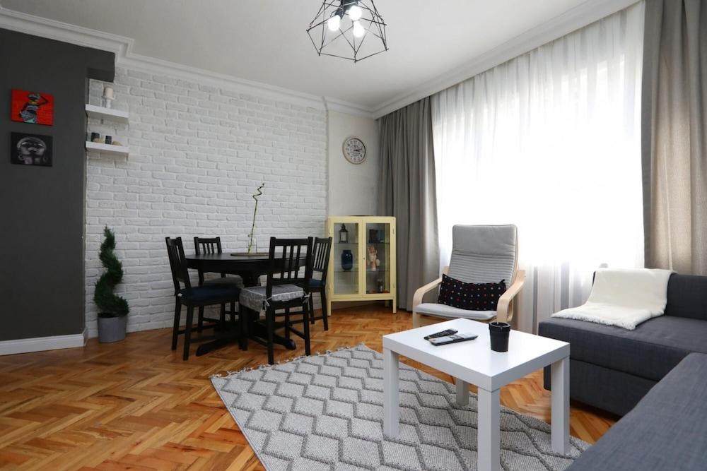 Stylish and Central Flat in Kadikoy - Room