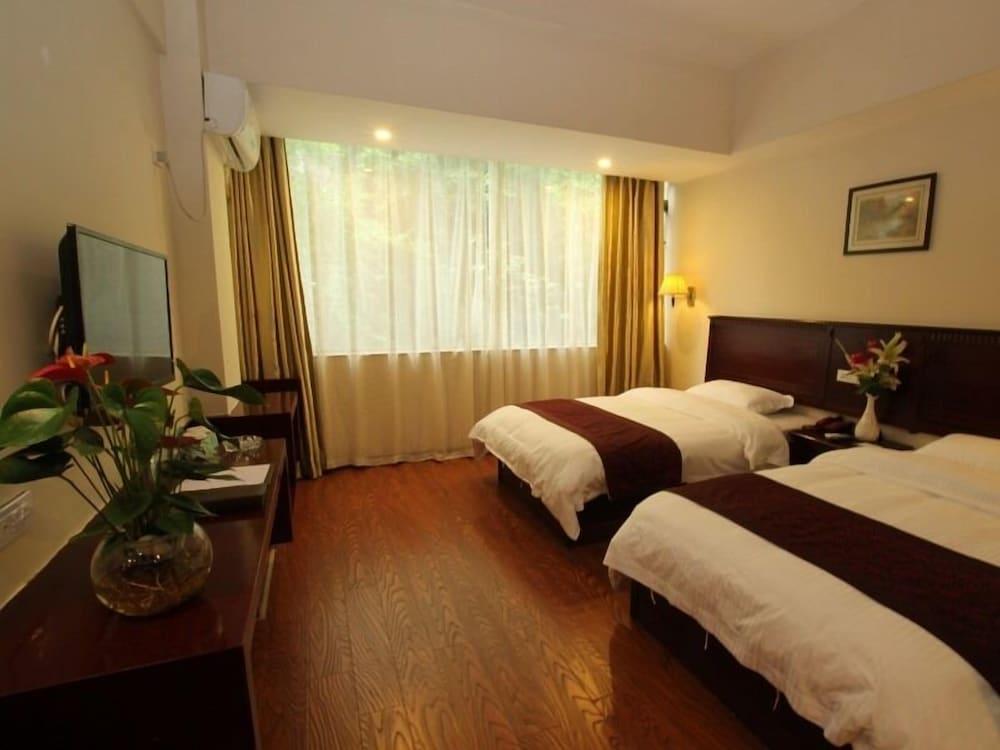 GreenTree Inn GuiLin LinGui District JinShan Square JinShui Road Express Hotel - Room