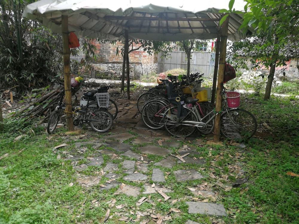 The Karstaway House - Bicycling