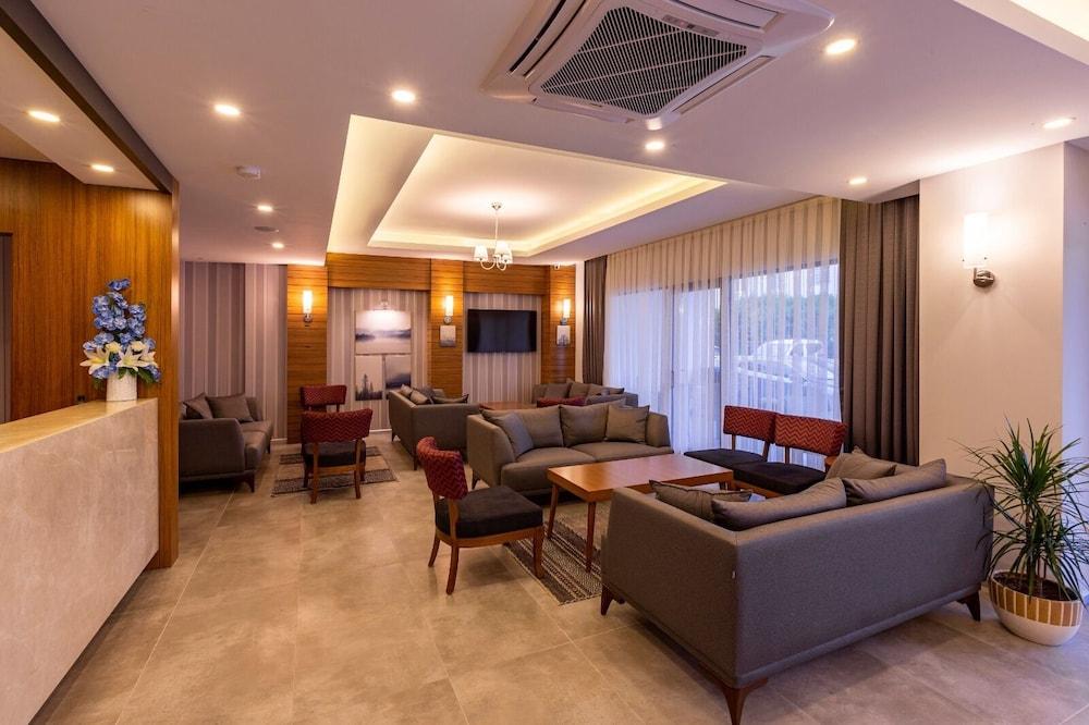 Business Hotel Antalya - Lobby Sitting Area