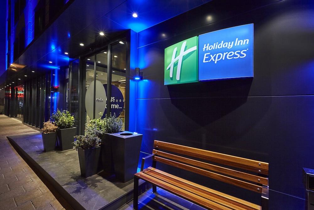 Holiday Inn Express Istanbul - Atakoy Metro, an IHG Hotel - null