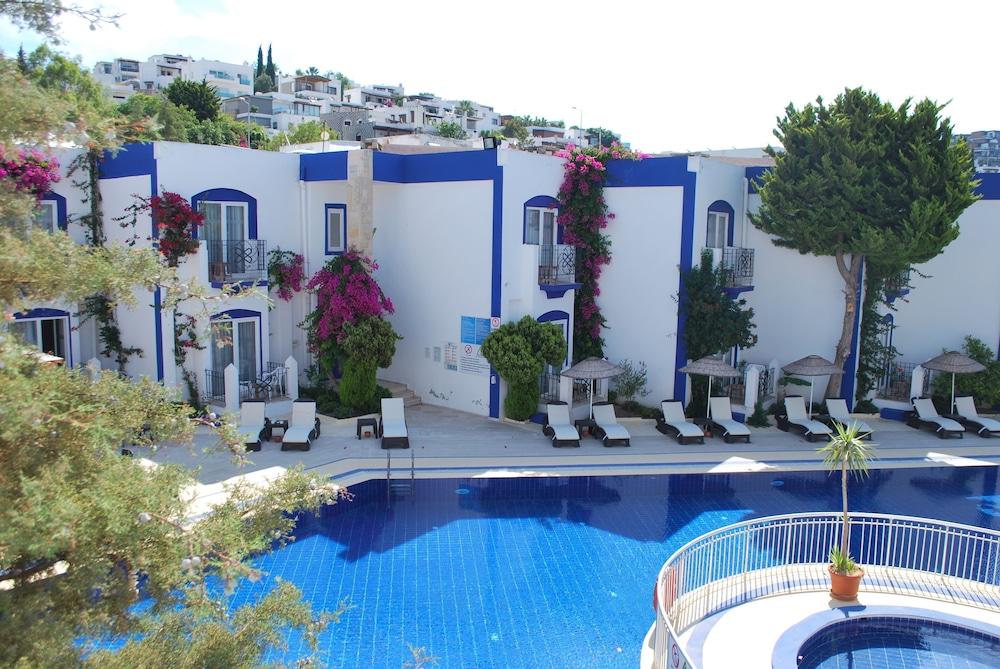 Serpina Hotel - Adults Only - Exterior
