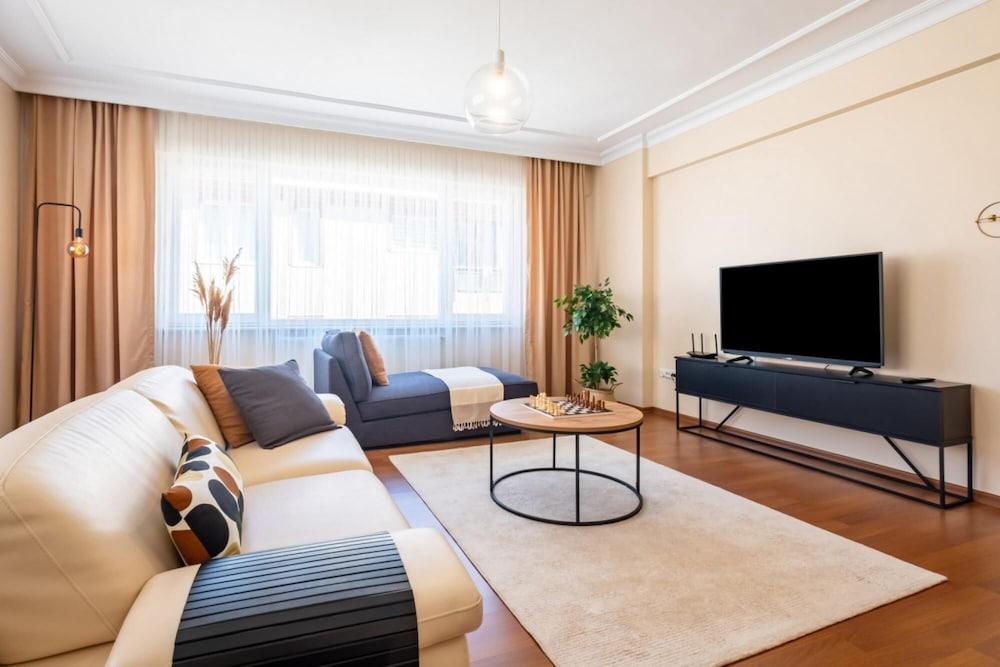 Charming Flat With Central Location in Sisli - Featured Image