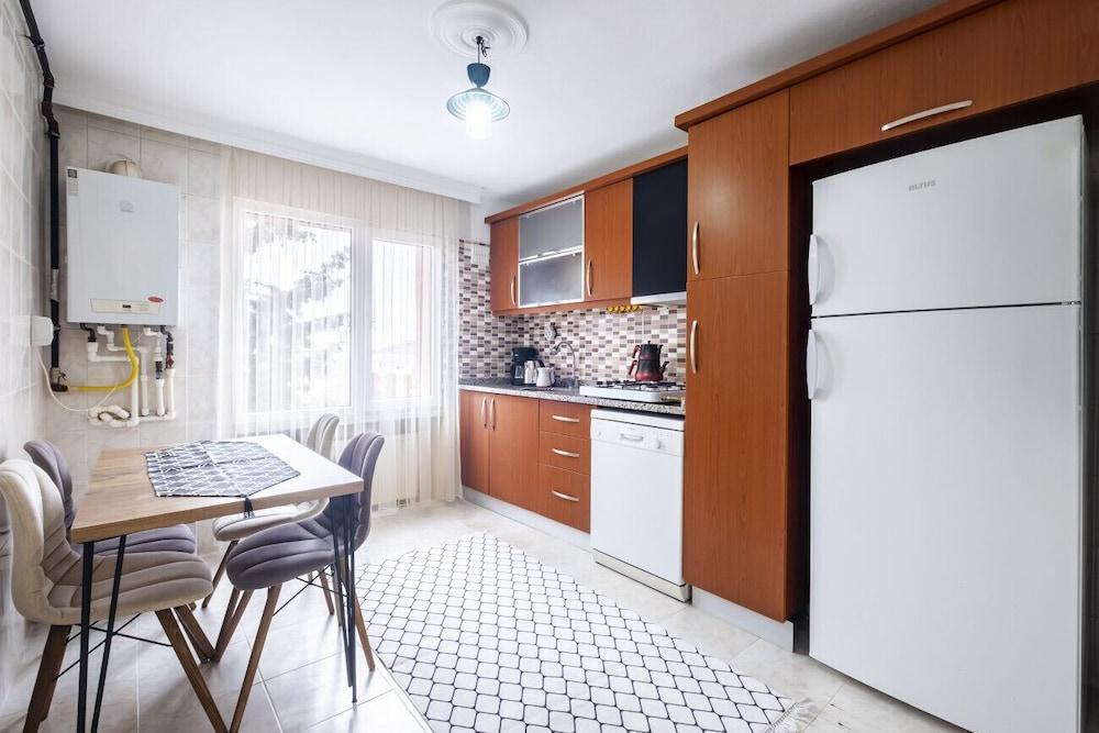 Marvelous Apartment in the Heart of Maltepe - Room