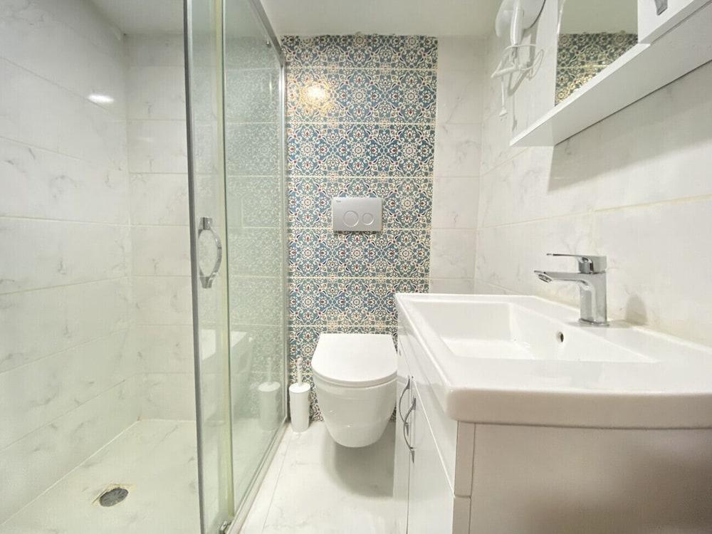 Comfortable and Central Studio Flat in Beyoglu - Room