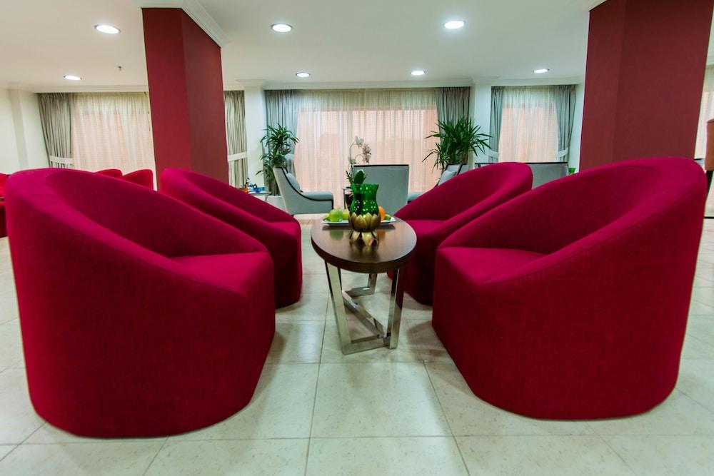 Baisan Suites Al Jubail - Lobby Sitting Area