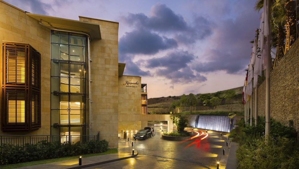 Kempinski Summerland Hotel & Resort Beirut - Exterior