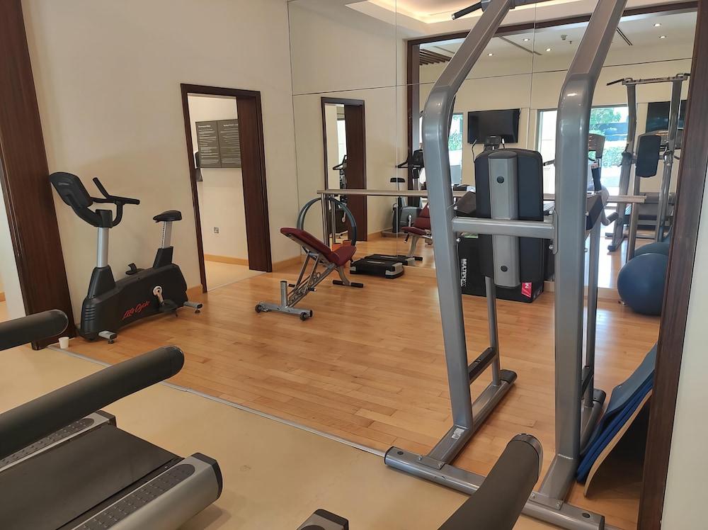 Lux BnB Standpoint Towers Burj & Fountain Views - Gym