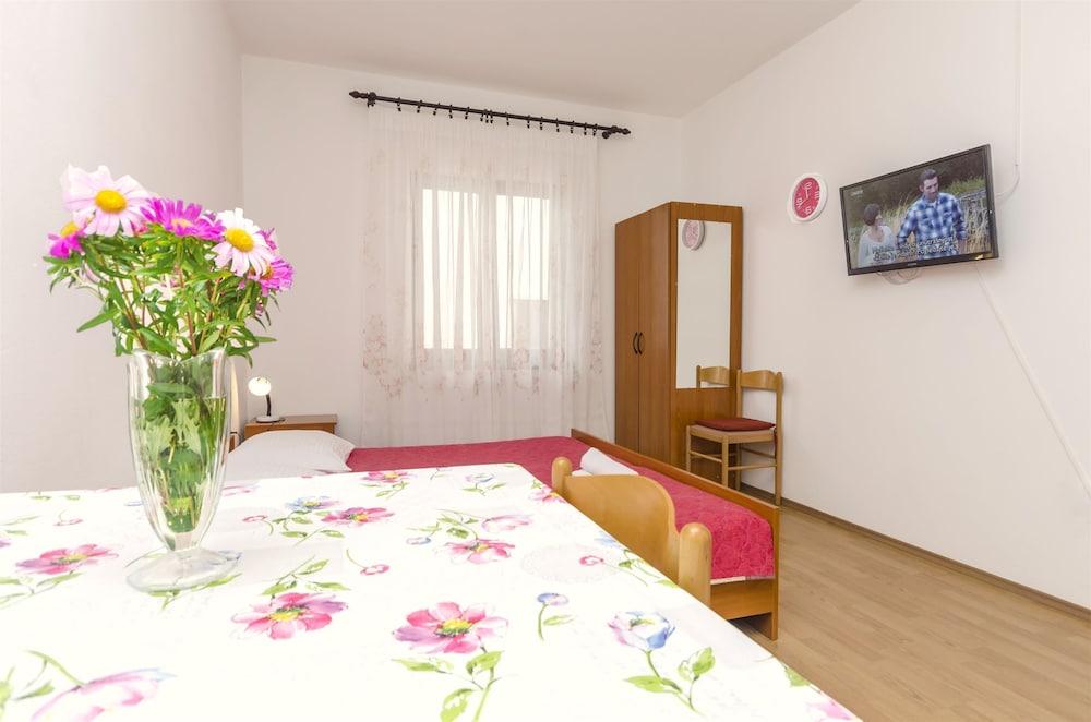 Apartments Anastazija - Featured Image