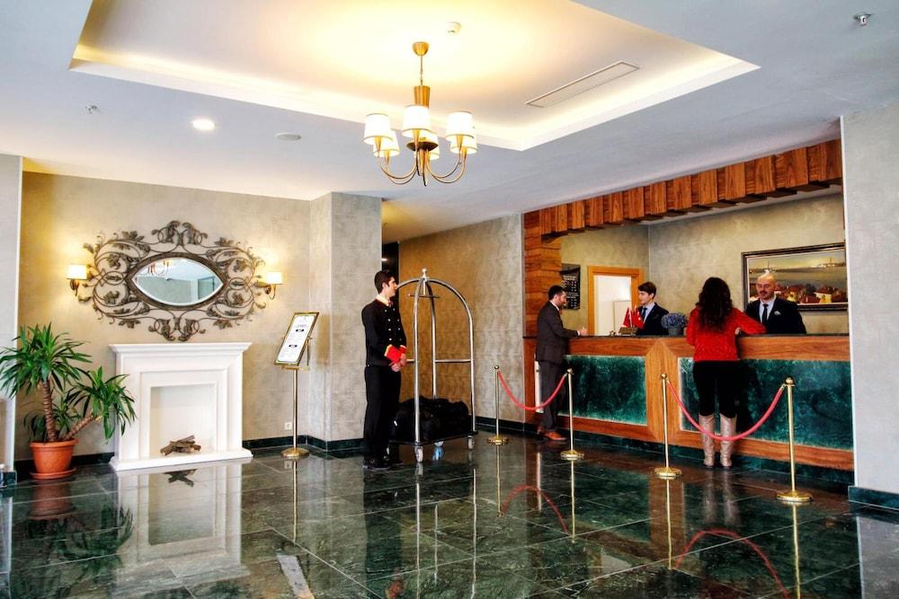Sarissa Hotel - Lobby
