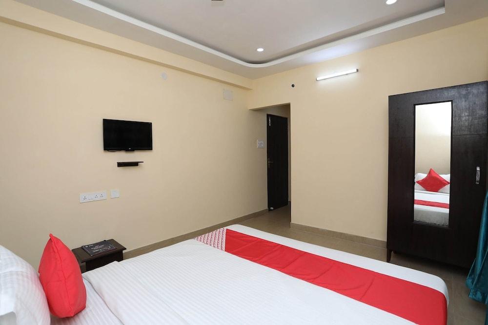 Collection O 17376 Adda New Town - Room