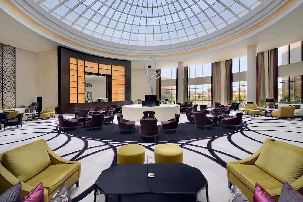voco Riyadh, an IHG Hotel - Lobby Sitting Area