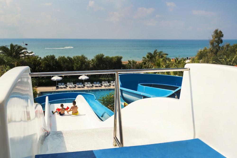 Delphin Palace - All Inclusive - Waterslide