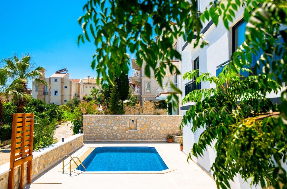 Kaya Apartments - Outdoor Pool